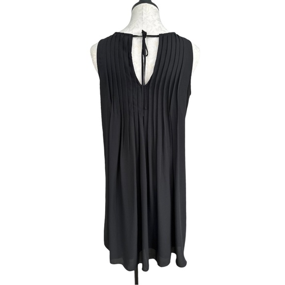 Nanette Lepore Sleeveless Chiffon Dress Swing Silhouette Pleated Pin Tuck Size 6 - Picture 6 of 13